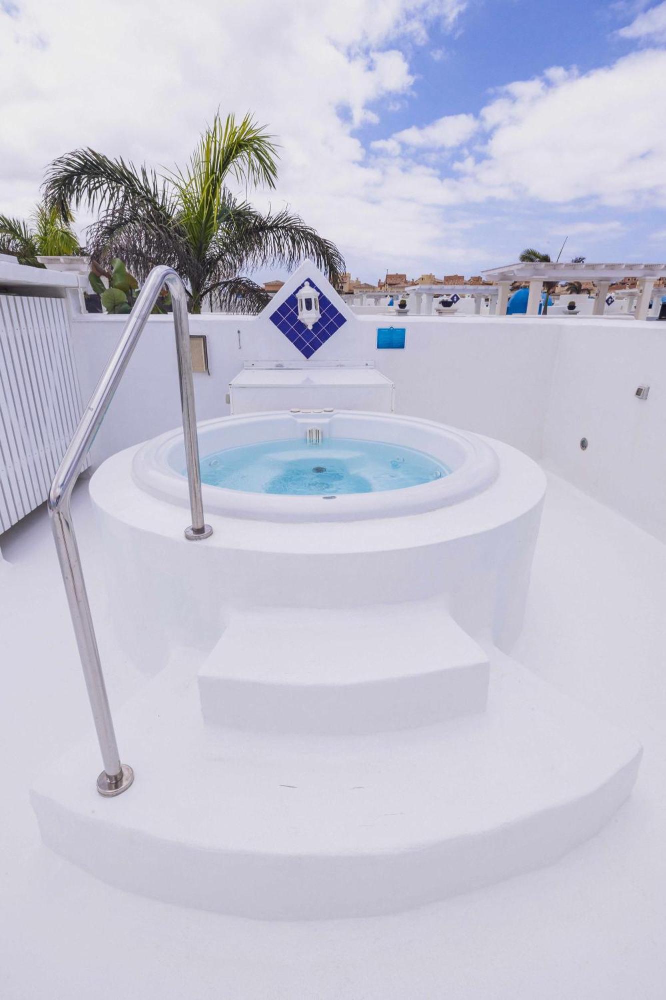 קורלחו Villa Tiguaro Piscina Climat Jacuzzy Ac Villa 9 12 מראה חיצוני תמונה